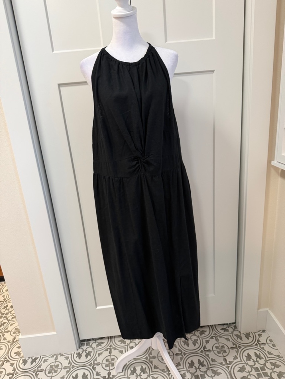 Black Halter Knot-Front Midi Dress - Women